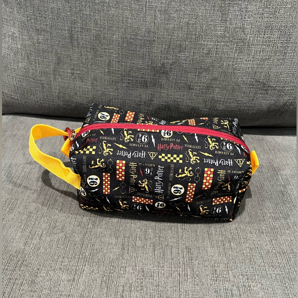 Harry Potter Countertop Dopp Kit Travel Cosmetic  Toiletry Bag